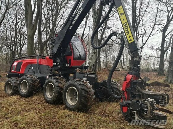 2023 Komatsu 931, красный, 53790000 рублей - вид 13
