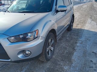 2011 Mitsubishi Outlander II Рестайлинг, серебристый, 1210000 рублей, вид 1