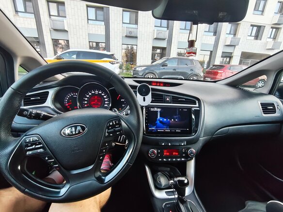 2018 Kia Ceed II Рестайлинг, коричневый, 1250000 рублей - вид 5