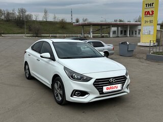 2017 Hyundai Solaris II, белый, 1300000 рублей, вид 1