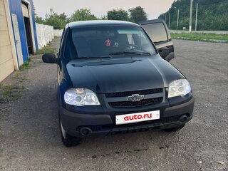 2011 Chevrolet Niva I Рестайлинг, чёрный, 450000 рублей, вид 1