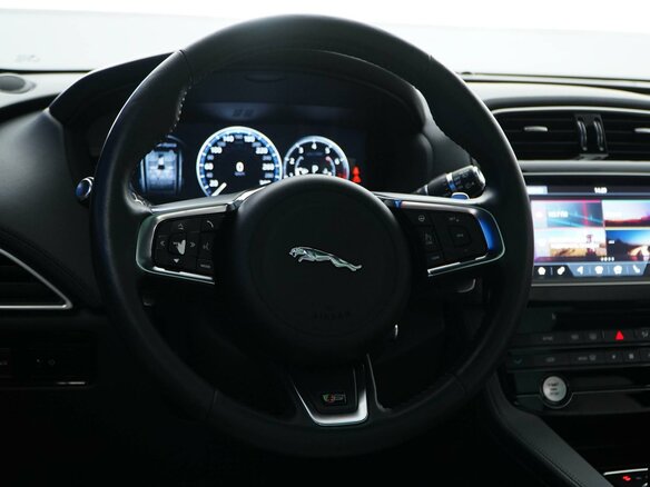 2016 Jaguar F-Pace S I, синий, 2990077 рублей - вид 13
