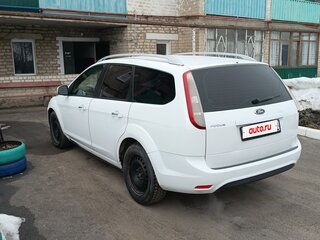 2010 Ford Focus II Рестайлинг, белый, 480000 рублей, вид 3