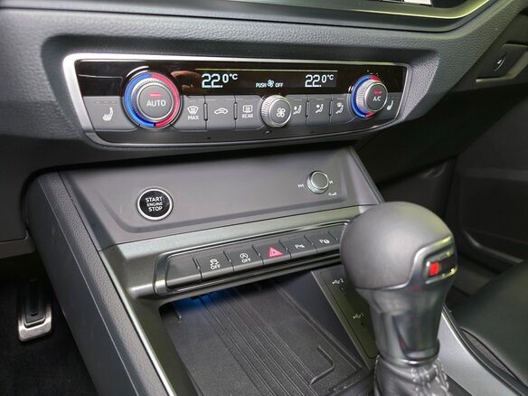 2026 Audi Q3 35 TFSI II (F3), серый - вид 6