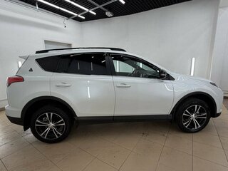 2019 Toyota RAV4 IV (XA40) Рестайлинг, белый, 2657000 рублей, вид 4