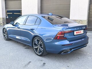 2021 Volvo S60 III, синий, 3000000 рублей, вид 3