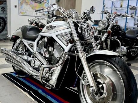 2003 Harley-Davidson V-Rod, серебристый, 1190000 рублей, вид 2