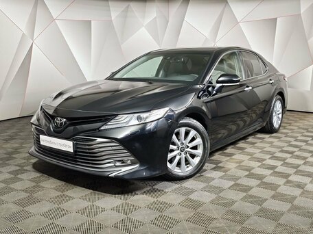 Toyota Camry VIII (XV70)