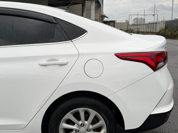 2021 Hyundai Solaris II Рестайлинг, белый - вид 10