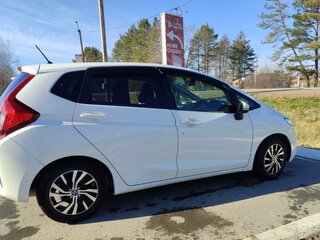 2017 Honda Fit III Рестайлинг, белый, 1250000 рублей, вид 5