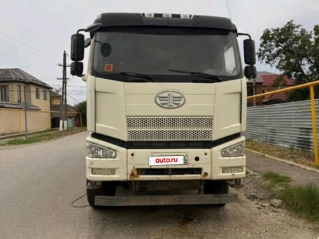 2020 FAW J6 CA3310, белый, 2799999 рублей, вид 2