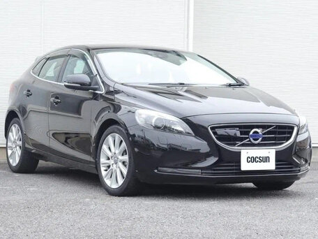 Volvo V40 II