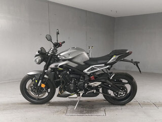 2023 Triumph Street Triple, серый, 890000 рублей, вид 2