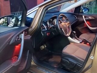 2013 Opel Astra J Рестайлинг, бежевый, 1200000 рублей, вид 4