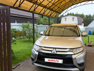 2018 Mitsubishi Outlander III Рестайлинг 2, серебристый, 1850000 рублей, вид 1