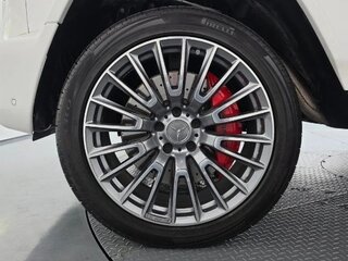 2026 Mercedes-Benz G-Класс AMG 63 AMG II (W465) Рестайлинг, белый, 26900000 рублей, вид 4