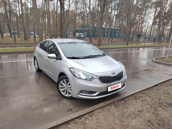2013 Kia Cerato III, серебристый, 1200000 рублей - вид 1