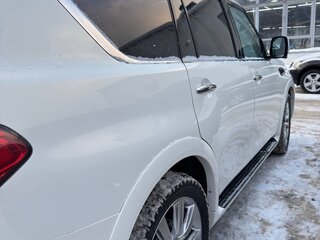 2013 Infiniti QX56 II, белый, 2150000 рублей, вид 4