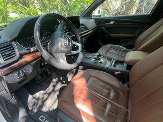2019 Audi Q5 45 TFSI II (FY), белый, 3400000 рублей, вид 4
