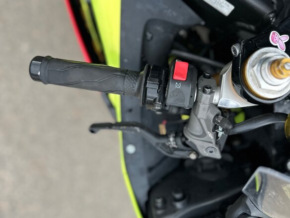 2009 Yamaha YZF-R6, чёрный, 750000 рублей - вид 9