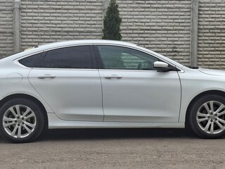 2015 Chrysler 200 II, белый, 949999 рублей, вид 2