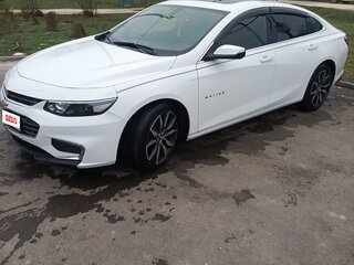 2018 Chevrolet Malibu IX, белый, 1700000 рублей, вид 2