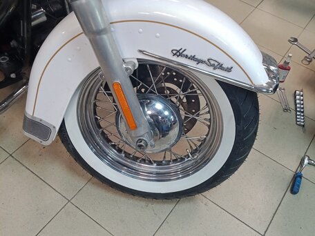 2007 Harley-Davidson Heritage Classic, белый, 800000 рублей, вид 2