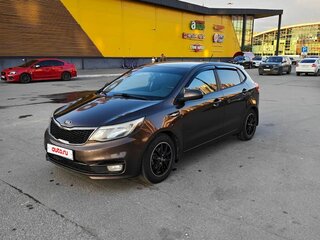 2016 Kia Rio III Рестайлинг, коричневый, 920000 рублей, вид 2