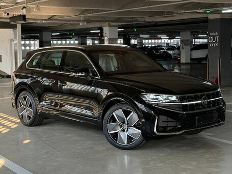 2026 Volkswagen Touareg III Рестайлинг, чёрный, 12400000 рублей, вид 3