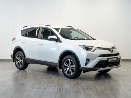 Toyota RAV4 IV (XA40) Рестайлинг