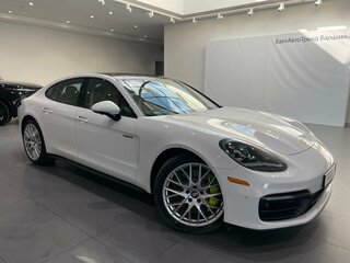 2021 Porsche Panamera 4S E-Hybrid II Рестайлинг, белый, 12480000 рублей, вид 3