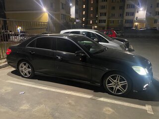2010 Mercedes-Benz E-Класс 200 5G-Tronic IV (W212, S212, C207), чёрный, 1300000 рублей, вид 4