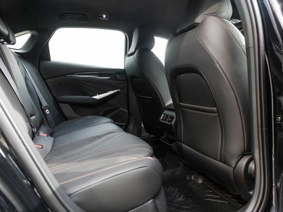 2026 Geely Preface I, чёрный, 3296691 рублей - вид 13