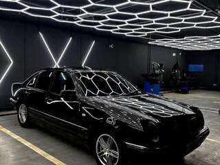 1998 Mercedes-Benz E-Класс 240 II (W210, S210), чёрный, 400000 рублей, вид 3