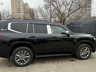 2022 Toyota Land Cruiser 300 Series, чёрный, 8700000 рублей, вид 4
