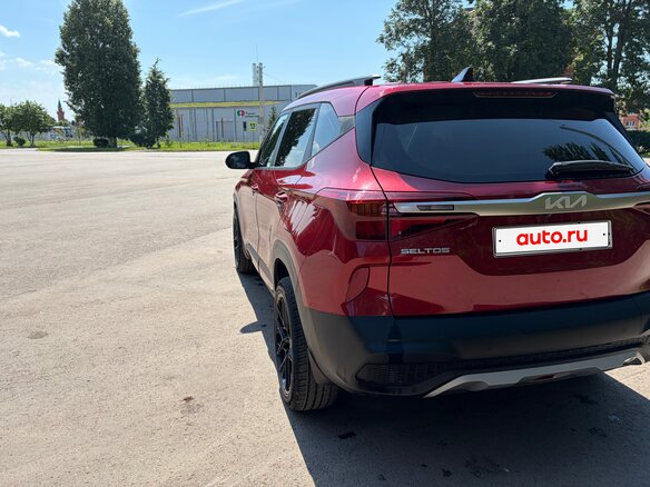 2021 Kia Seltos I, красный, 2250000 рублей - вид 3