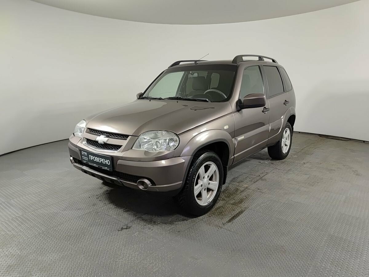 Открыть фотографии: Chevrolet Niva I Рестайлинг