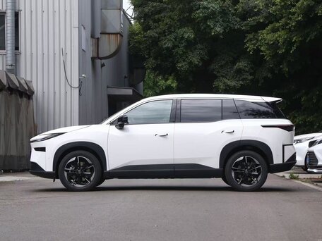 2026 Toyota bZ3X 50 kWh, белый, 2400000 рублей, вид 3