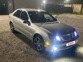 2004 Mercedes-Benz C-Класс 230 II (W203) Рестайлинг, серебристый, 800000 рублей, вид 1