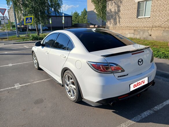 2010 Mazda 6 II (GH) Рестайлинг, белый, 700000 рублей - вид 6
