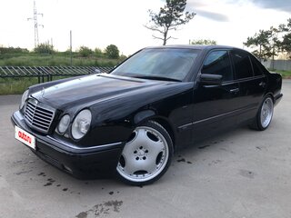 1999 Mercedes-Benz E-Класс 240 II (W210, S210) Рестайлинг, чёрный, 890000 рублей, вид 2