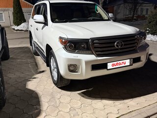2012 Toyota Land Cruiser 200 Series Рестайлинг 1, белый, 3450000 рублей, вид 2