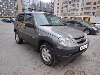 2011 Chevrolet Niva I Рестайлинг, чёрный, 350000 рублей, вид 3
