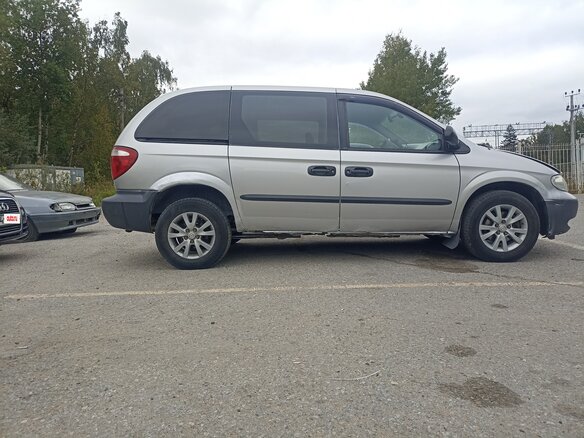 2004 Chrysler Voyager IV, серый, 280000 рублей - вид 1