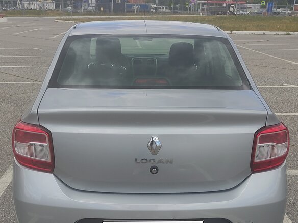 2022 Renault Logan Stepway II Рестайлинг, серебристый, 1350000 рублей - вид 5