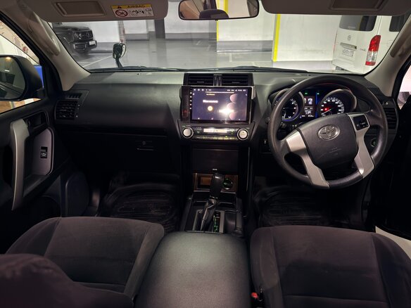 2014 Toyota Land Cruiser Prado 4-speed 150 Series Рестайлинг 1, чёрный, 3000000 рублей - вид 16