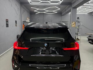 2023 BMW X1 20i xDrive III (U11/U12), чёрный, 5800000 рублей, вид 3