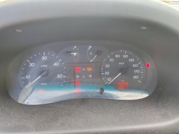 2002 Renault Master, белый, 450000 рублей - вид 10