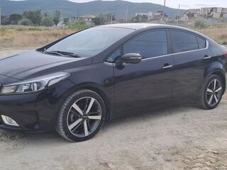 2018 Kia Cerato III Рестайлинг (Classic), чёрный, 1720000 рублей, вид 1