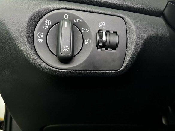 2014 Audi Q3 I (8U), белый, 1820000 рублей - вид 17
